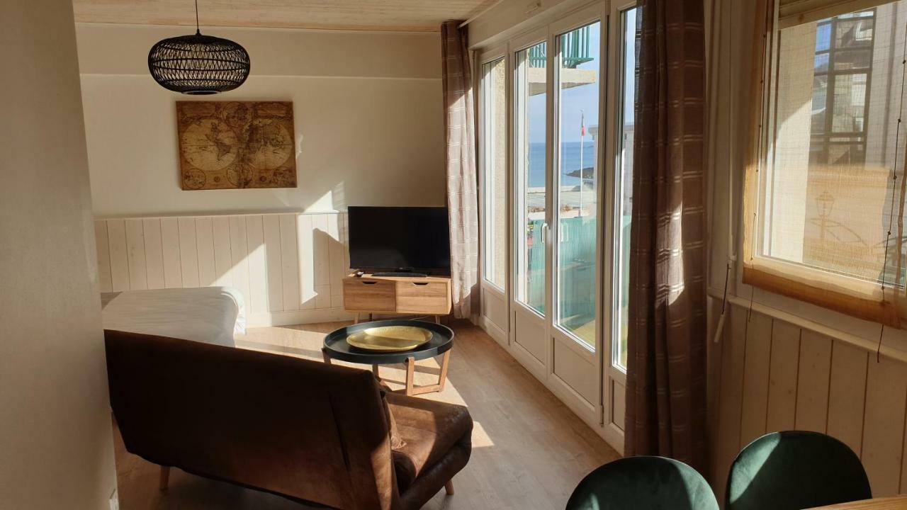 Les studios vue mer Le Matlo Dinard Extérieur photo