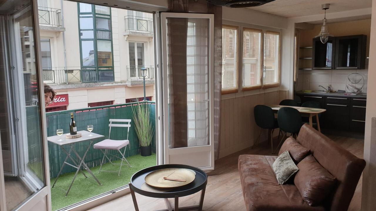Les studios vue mer Le Matlo Dinard Extérieur photo